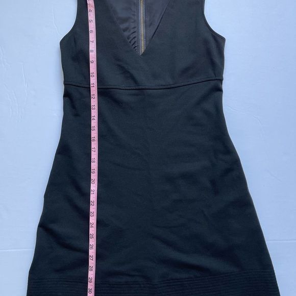 Express Black V Neck Sleeveless Mini Dress Size XS - Picture 5 of 9